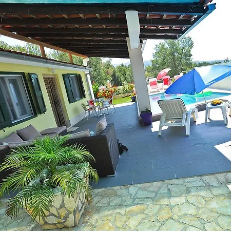 Villa Villa Charming
